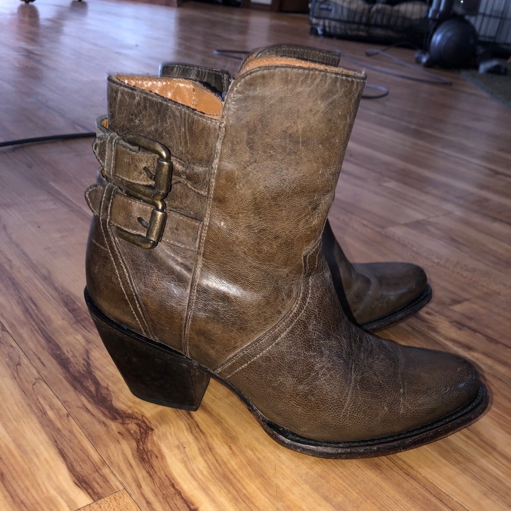 Lucchese boots 7.5